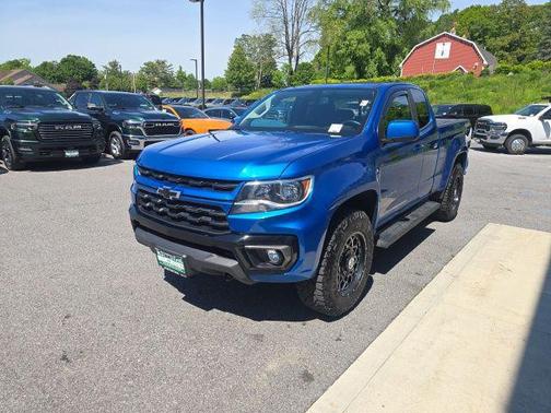 Bright Blue Metallic 2022 Chevrolet Colorado LT