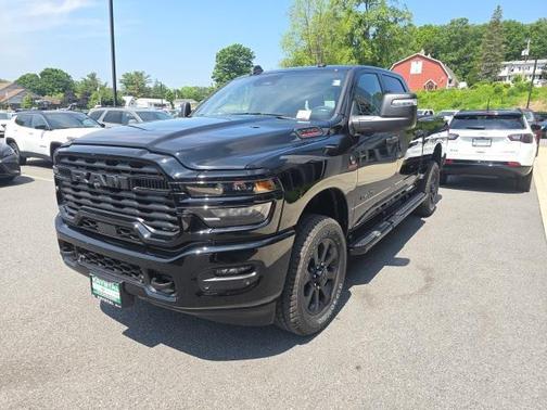 2025 RAM 2500 Big Horn Crew Cab 4x4 6'4' Box