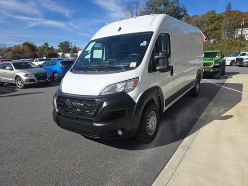 2025 RAM ProMaster 2500 Tradesman