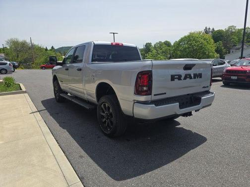 Silver Zynith 2026 RAM 2500 Big Horn Crew Cab 4x4 6'4' Box