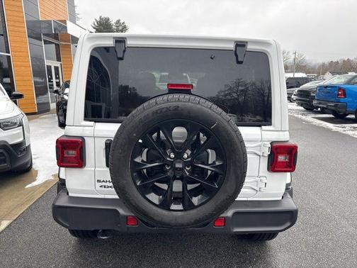 2025 Jeep Wrangler 4xe Sahara