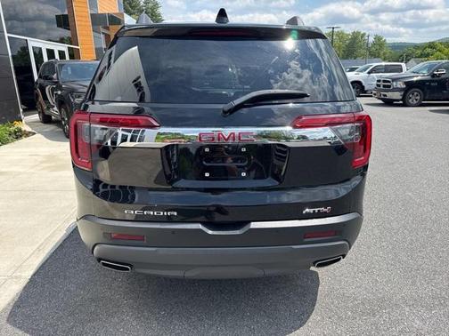 2020 GMC Acadia AWD AT4