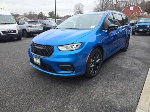 2026 Chrysler Pacifica L