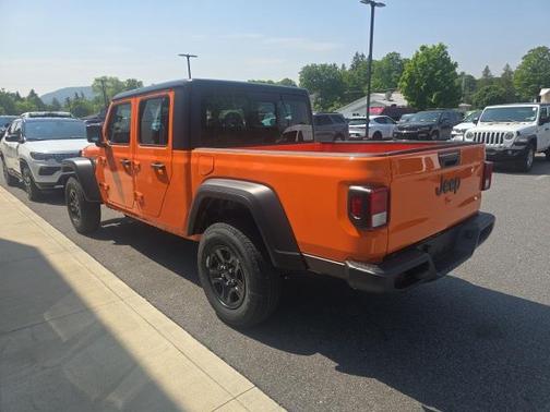 2025 Jeep Gladiator Sport