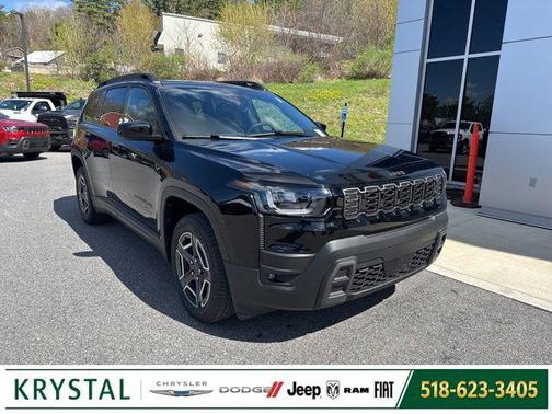 Diamond Black Crystal Pearlcoat 2026 Jeep Cherokee Laredo 4x4
