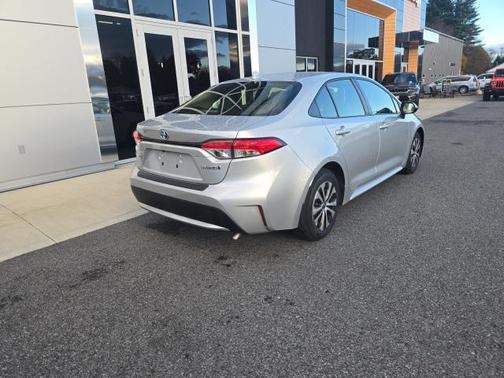 2022 Toyota Corolla Hybrid LE