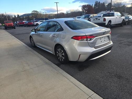 2022 Toyota Corolla Hybrid LE