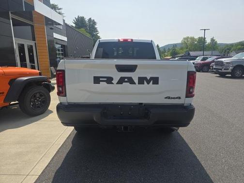 2025 RAM 2500 Tradesman Crew Cab 4x4 6'4' Box