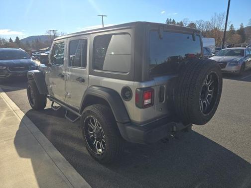 2020 Jeep Wrangler Unlimited Willys 4X4