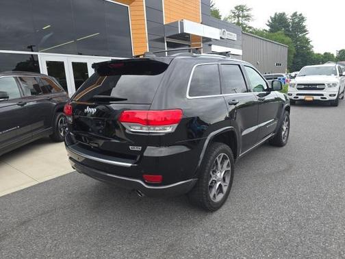 2018 Jeep Grand Cherokee Sterling Edition