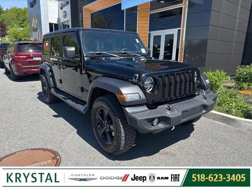 Black Clearcoat 2022 Jeep Wrangler Unlimited Sport Altitude