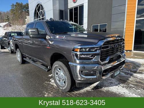 2026 RAM 2500 Tradesman Crew Cab 4x4 6'4' Box