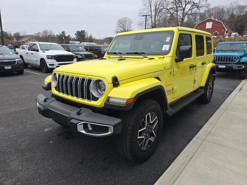 2024 Jeep Wrangler 4-Door Sahara 4x4