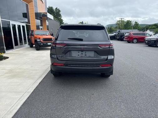 2024 Jeep Grand Cherokee Altitude