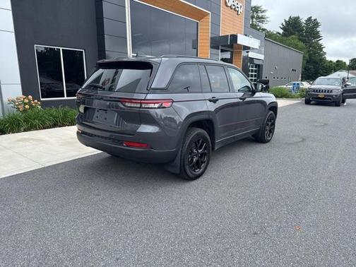 2024 Jeep Grand Cherokee Altitude
