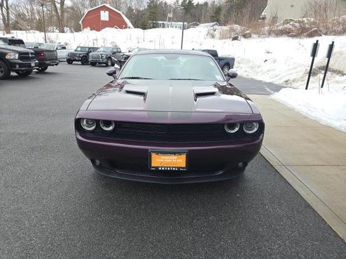 2022 Dodge Challenger SXT