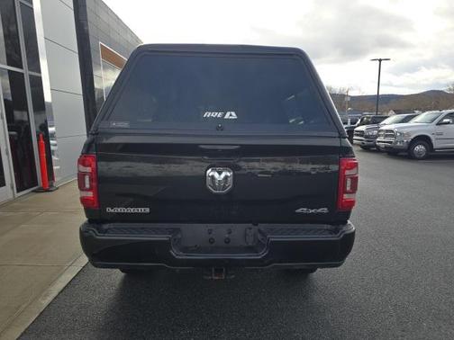 2019 RAM 2500 Laramie Crew Cab 4x4 6'4' Box