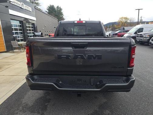 2025 RAM 1500 Express