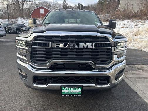 2026 RAM 2500 Tradesman Crew Cab 4x4 6'4' Box
