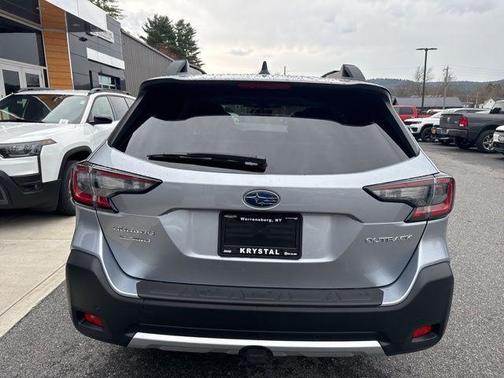 Ice Silver Metallic 2025 Subaru Outback Limited
