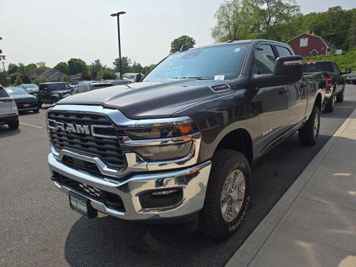 2025 RAM 2500 Big Horn Crew Cab 4x4 6'4' Box