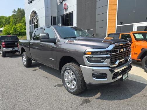 2025 RAM 2500 Big Horn Crew Cab 4x4 6'4' Box