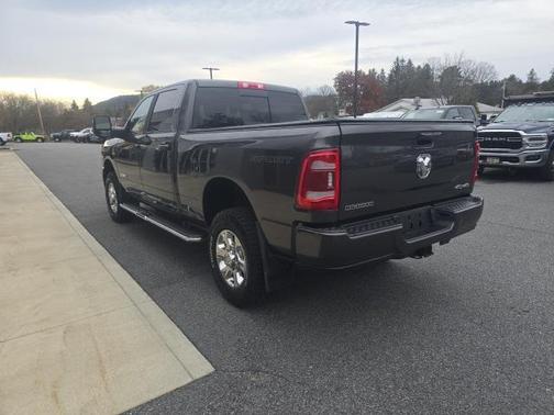 2023 RAM 2500 Big Horn Crew Cab 4x4 6'4' Box