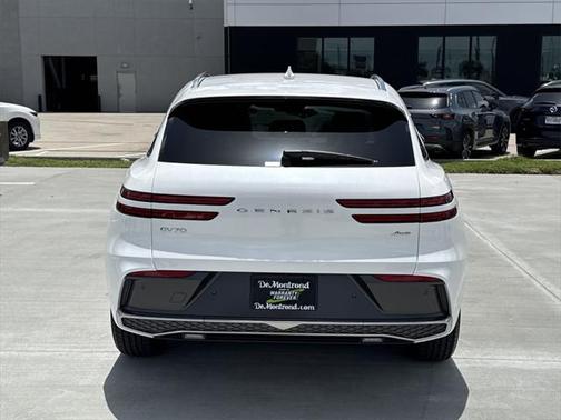 2026 Genesis GV70 2.5T