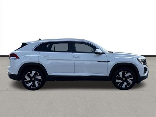 2025 Volkswagen Atlas Cross Sport 2.0T SEL