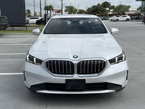 2024 BMW 530 i