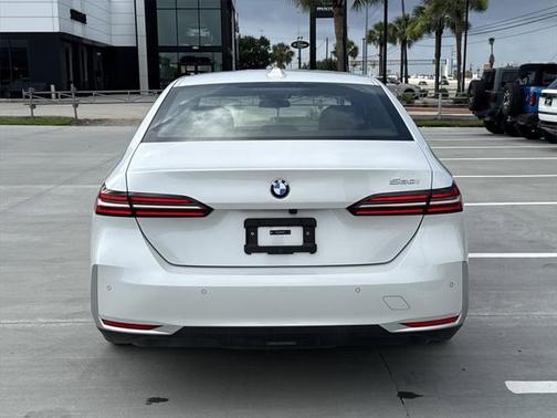 2024 BMW 530 i