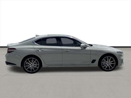 2026 Genesis G70 2.5T RWD Prestige