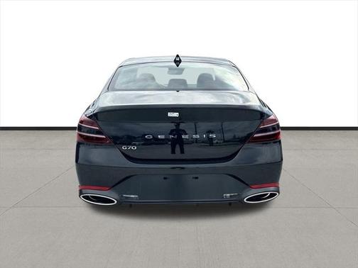 2025 Genesis G70 2.5T RWD