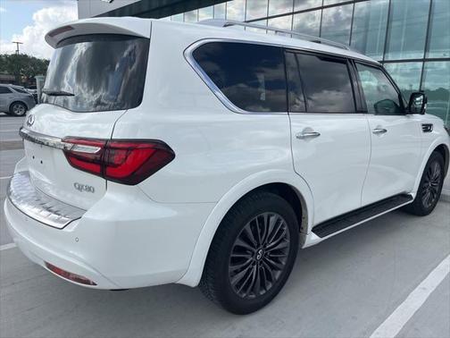 2024 INFINITI QX80 SENSORY AWD