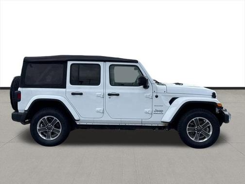 2023 Jeep Wrangler 4-Door Sahara 4x4