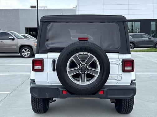 2023 Jeep Wrangler 4-Door Sahara 4x4