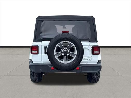 2023 Jeep Wrangler 4-Door Sahara 4x4