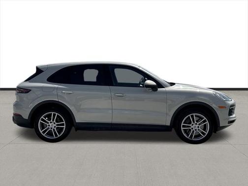 2021 Porsche Cayenne Base