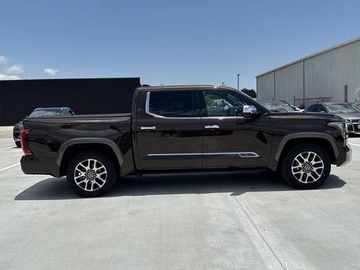 2022 Toyota Tundra Hybrid 1794 Edition