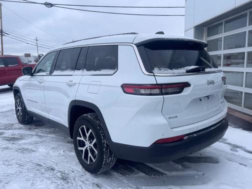 2023 Jeep Wagoneer L Series II 4x4