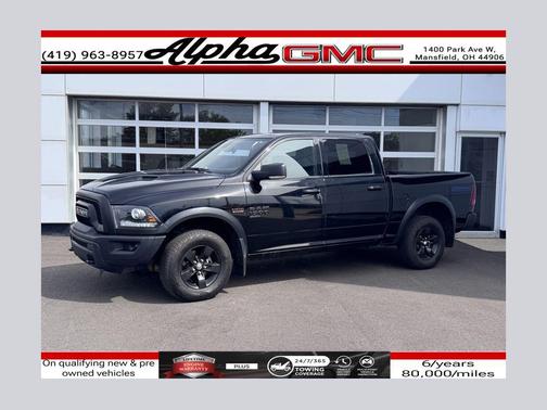 Diamond Black Crystal Pearlcoat 2022 RAM 1500 Classic SLT