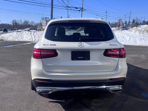 2017 Mercedes-Benz GLC 300 4MATIC