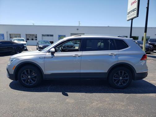 2024 Volkswagen Tiguan 2.0T SE