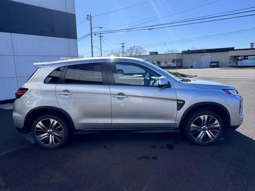 2020 Mitsubishi Outlander Sport SE