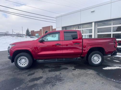 2025 Chevrolet Colorado WT
