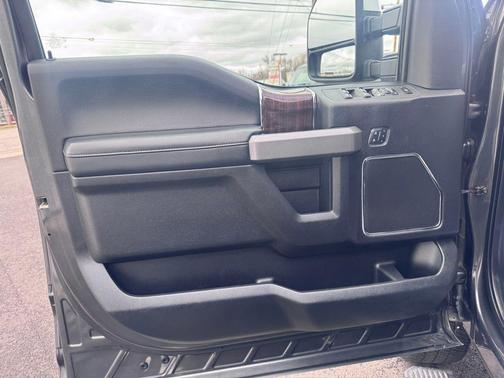 2017 Ford F-250 Platinum