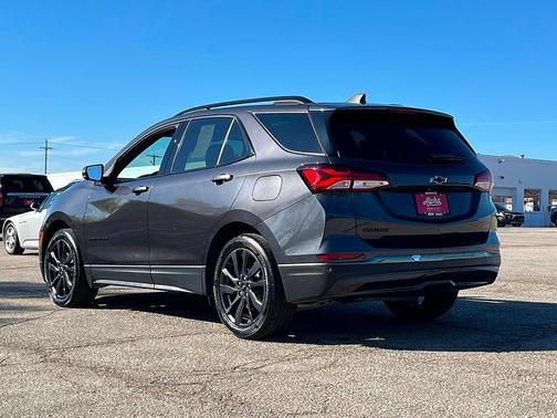 2022 Chevrolet Equinox FWD RS