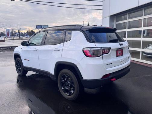 2023 Jeep Compass Trailhawk