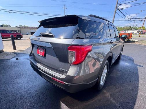 Gray Metallic 2022 Ford Explorer XLT