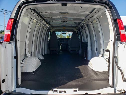 2025 GMC Savana 2500 RWD 3500 Extended Wheelbase Work Van